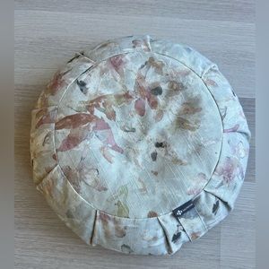 Halfmoon Brand Meditation Cushion